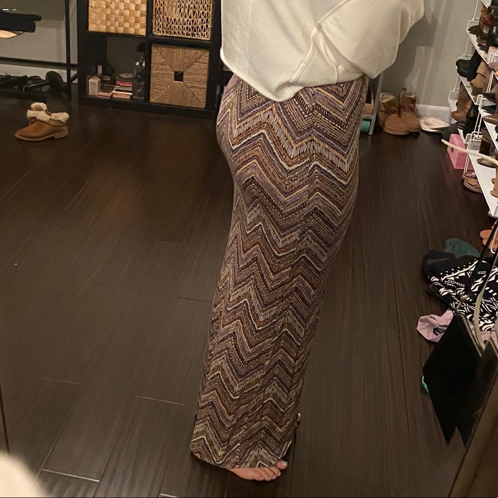 Patterned Maxi Skirt - image 4